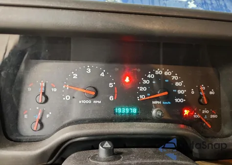 2002 Jeep Wrangler / Tj Se from USA, damaged, VIN 1J4FA29P32P747874